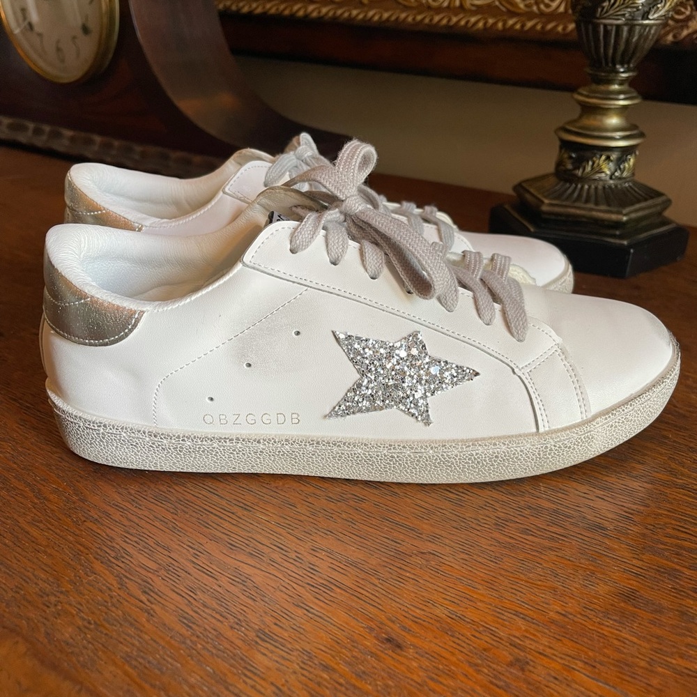 Sparkle Star ⭐️ Sneakers Size 9